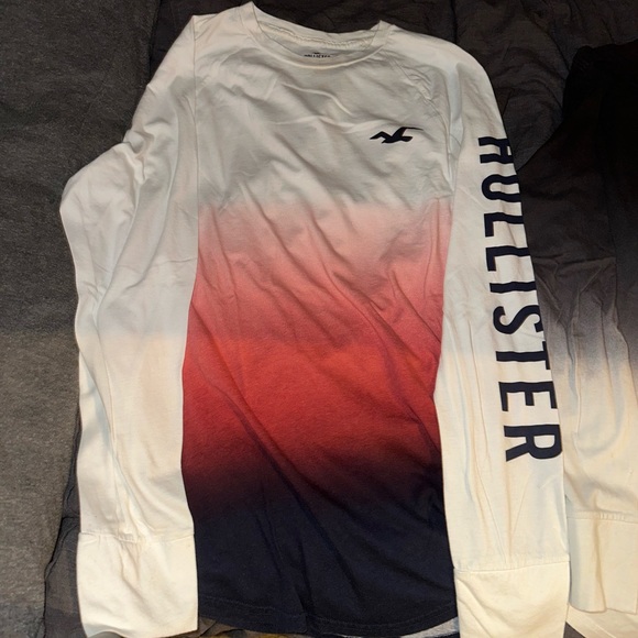 SELLING MY ENTIRE CLOSET#1: PACK OF THREE HOLLISTER LONG SLEEVE - Picture 3 of 6